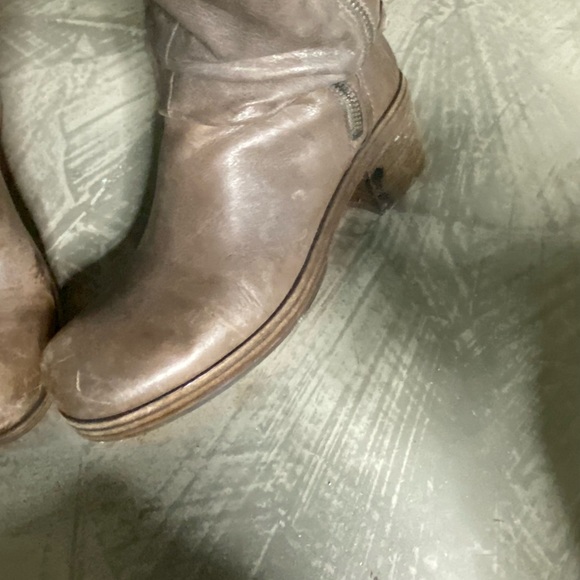 Vic Matè amazing🐎boots. Rugged look. Great heel hight. Strong leather🐎Sloutch - Picture 11 of 16